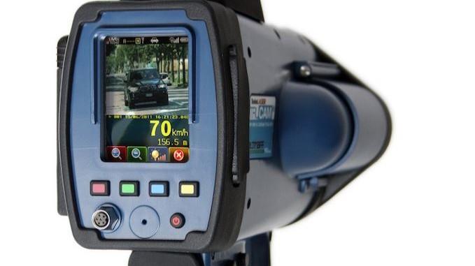 Nella Bassa arriva il “supervelox”: capta la velocità fino a un chilometro di distanza