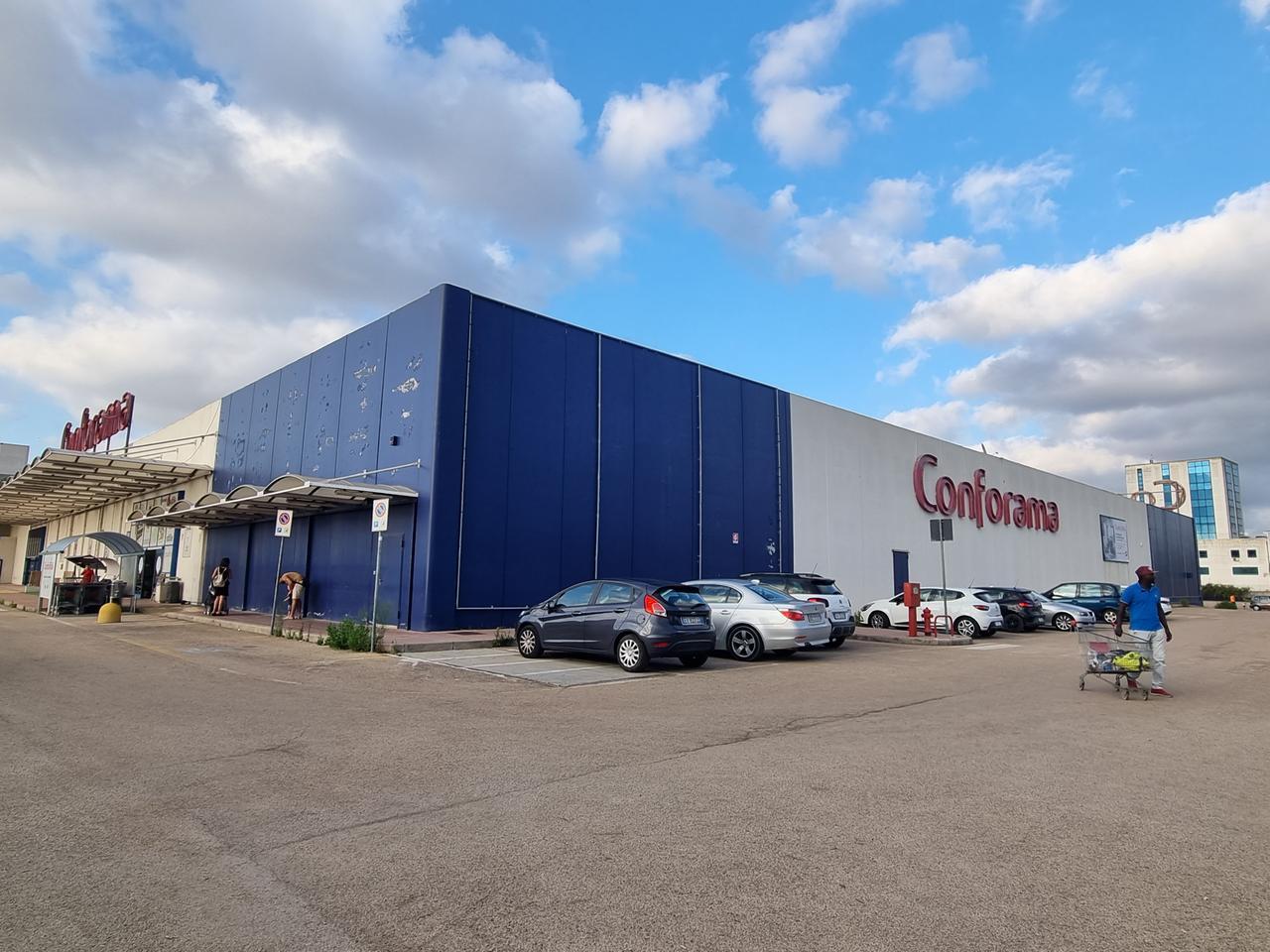 Il Maxi store Conforama a Predda Niedda