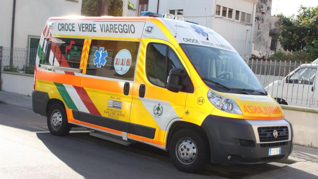 AMBULANZA DELLA CROCE VERDE VIAREGGIO