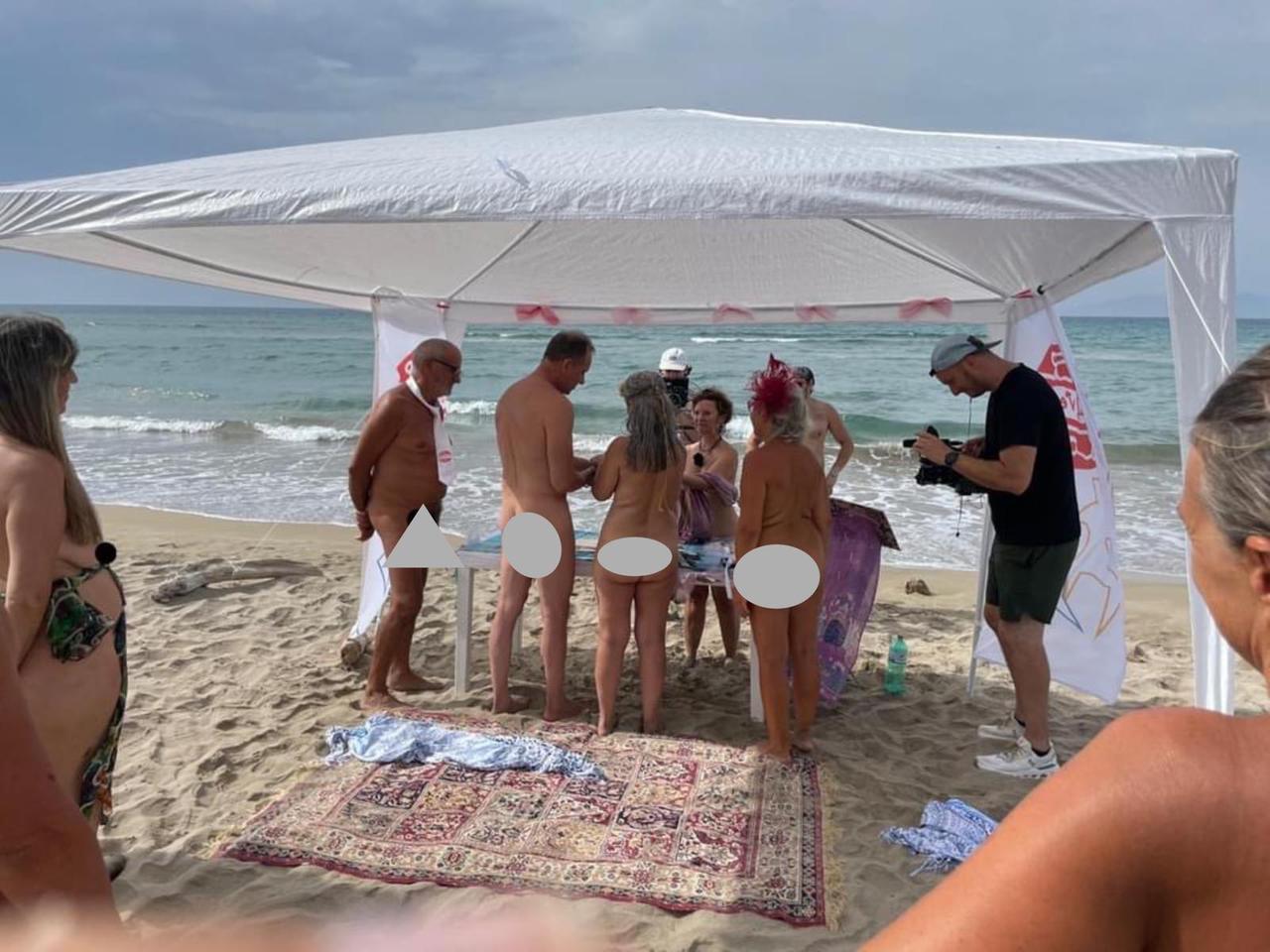 
	Il rinnovo delle promesse sulal spiaggia di Is Benas&nbsp;


