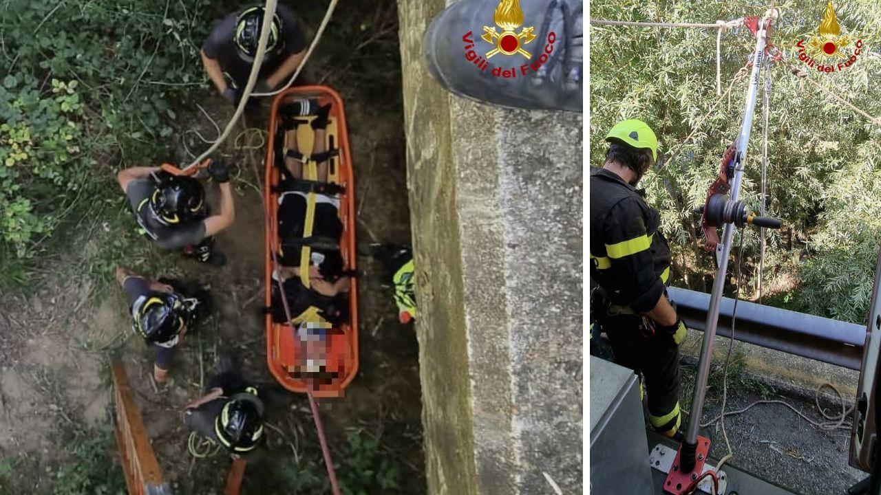 I soccorsi dei vigili del fuoco ai feriti nel furgone precipitato nel Senese