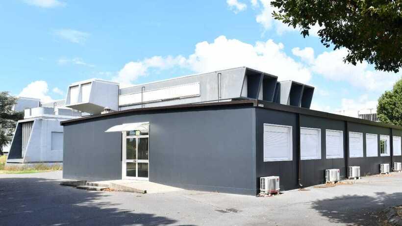 Lucca, Fermi-Giorgi: le “aule” a noleggio comprate per 300mila euro