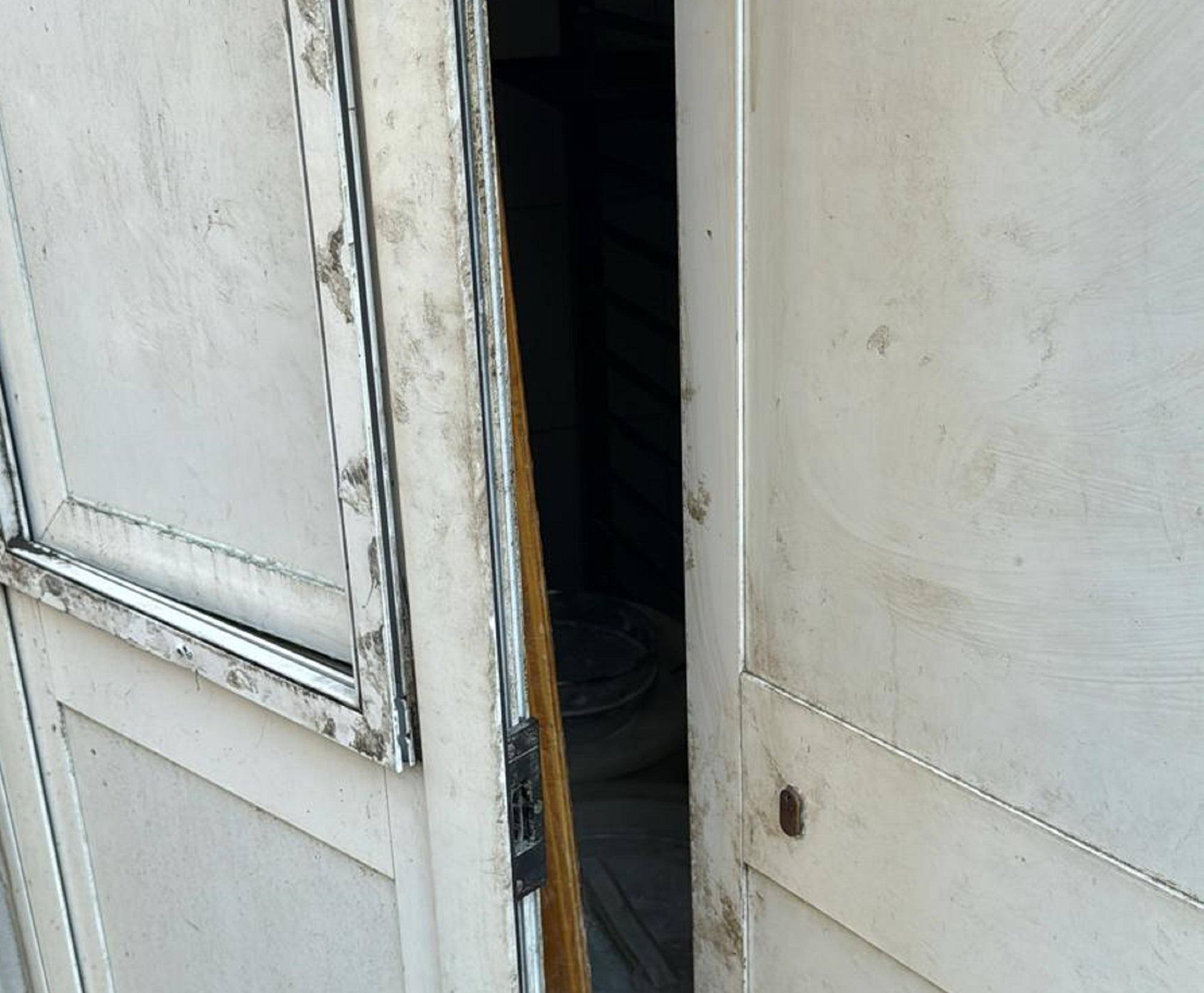 La porta forzata del panificio