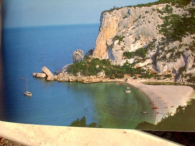 Uno scorcio di Cala Luna