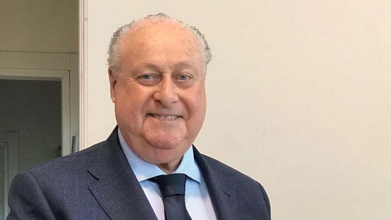 Pietrasanta, Riccardo Corredi contro l’Agorà: «Bancarelle e musica alta, così sembra una sagra»