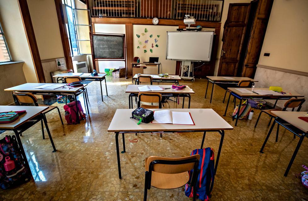 Scuola, cattedre e sostituzioni: il punto della situazione a Massa-Carrara