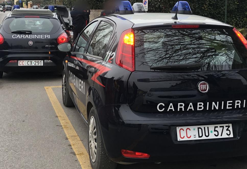 Migliarino, bazar della droga in casa: coppia in manette