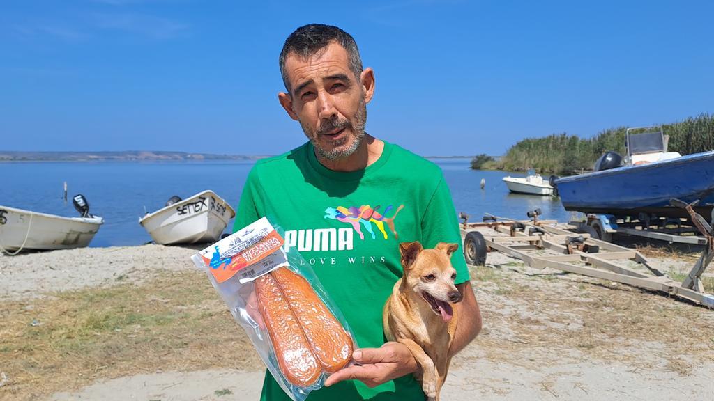 La bottarga di Cabras? «Diffidate dalle imitazioni, quella vera si pesca in laguna»