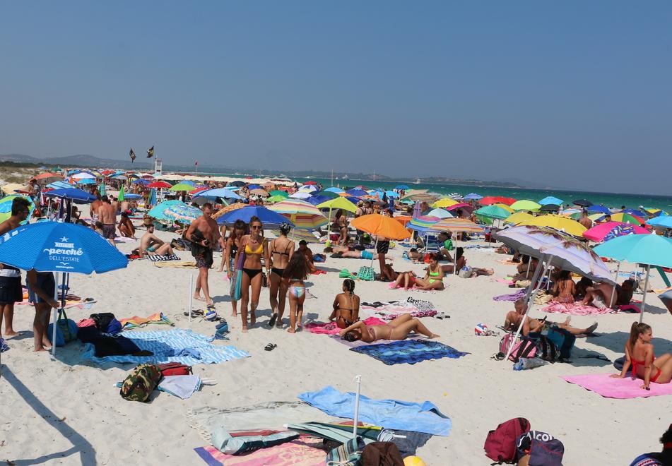 I disagi dietro i grandi numeri al centro e nelle spiagge di San Teodoro