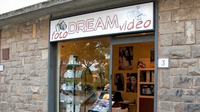 L’ingresso del negozio all’Isolotto