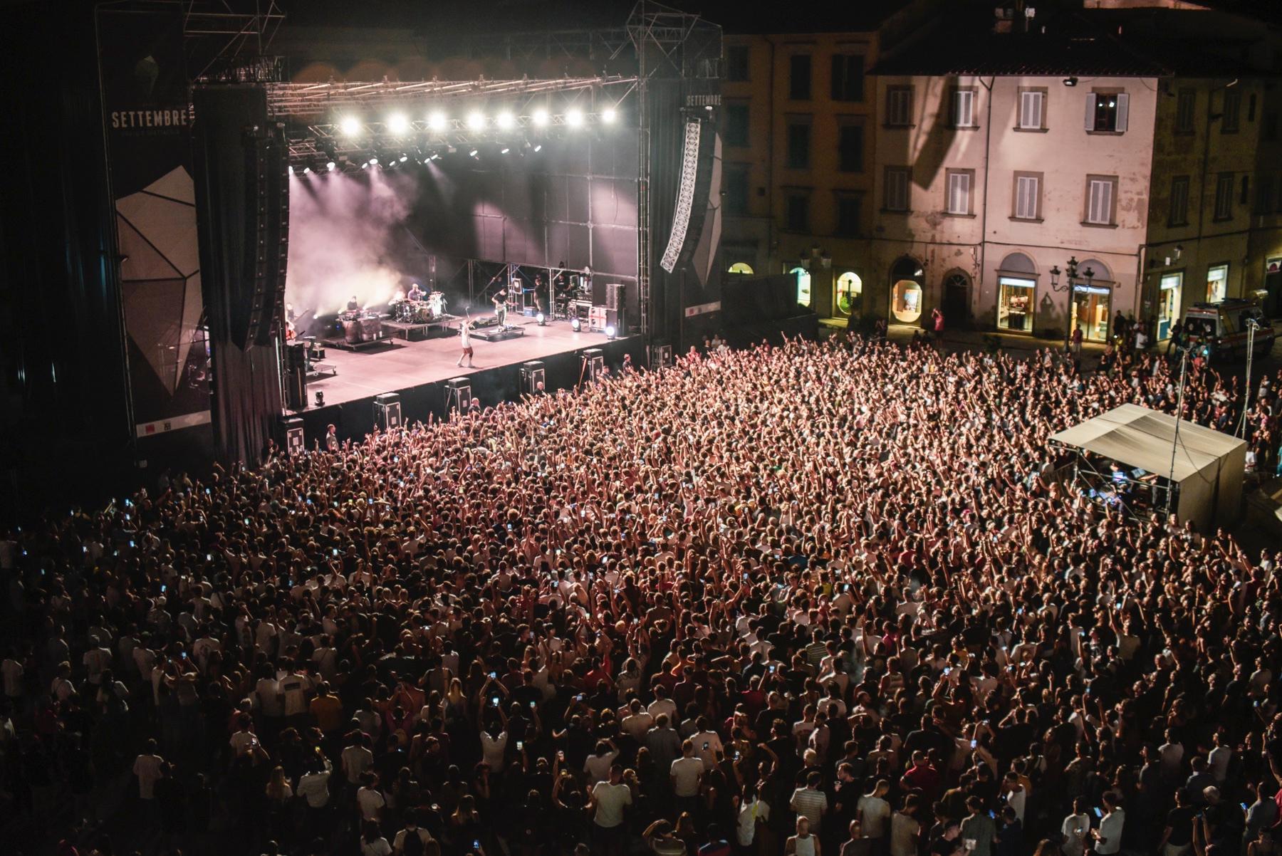 Il palco in piazza Duomo nelle passate edizioni di Prato è Spettacolo