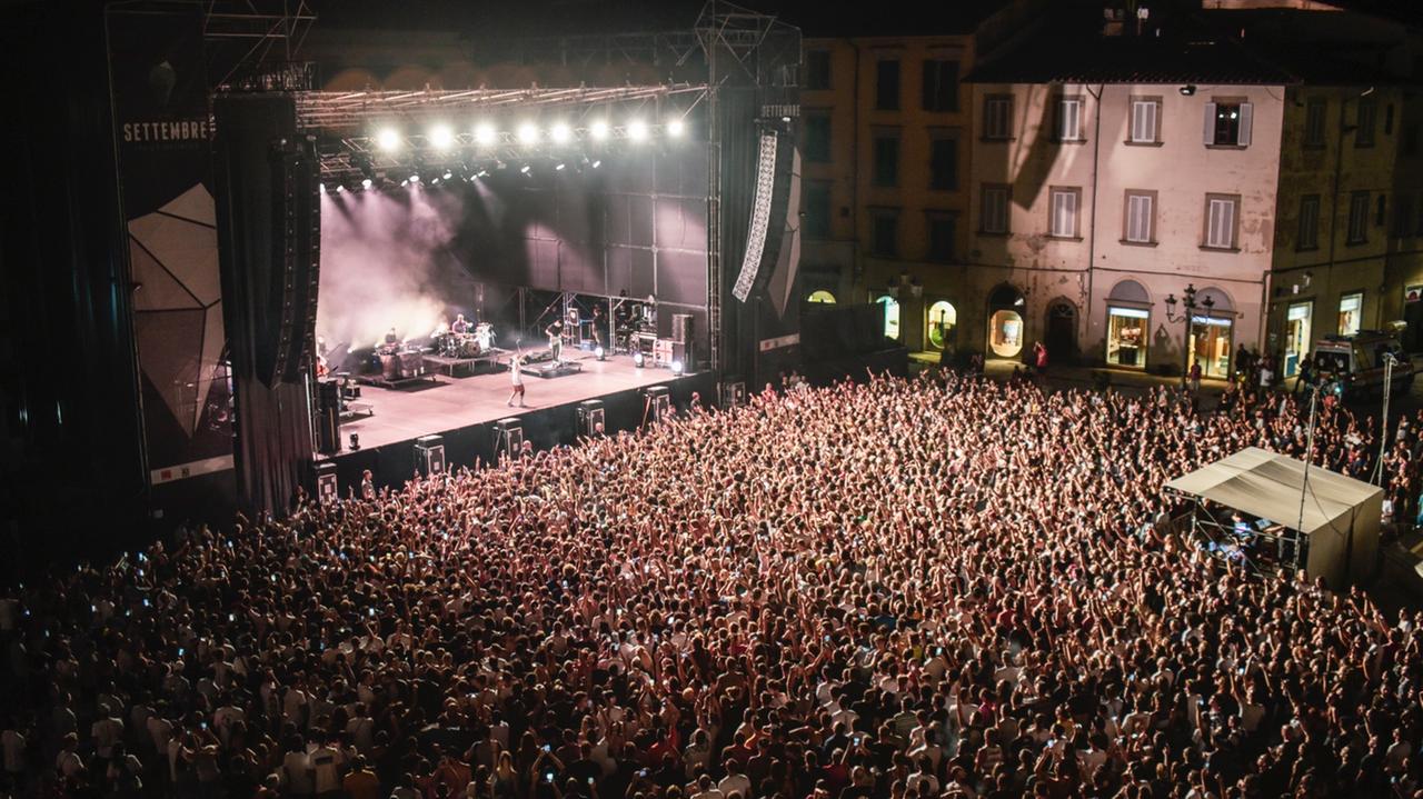 Il palco in piazza Duomo nelle passate edizioni di Prato è Spettacolo