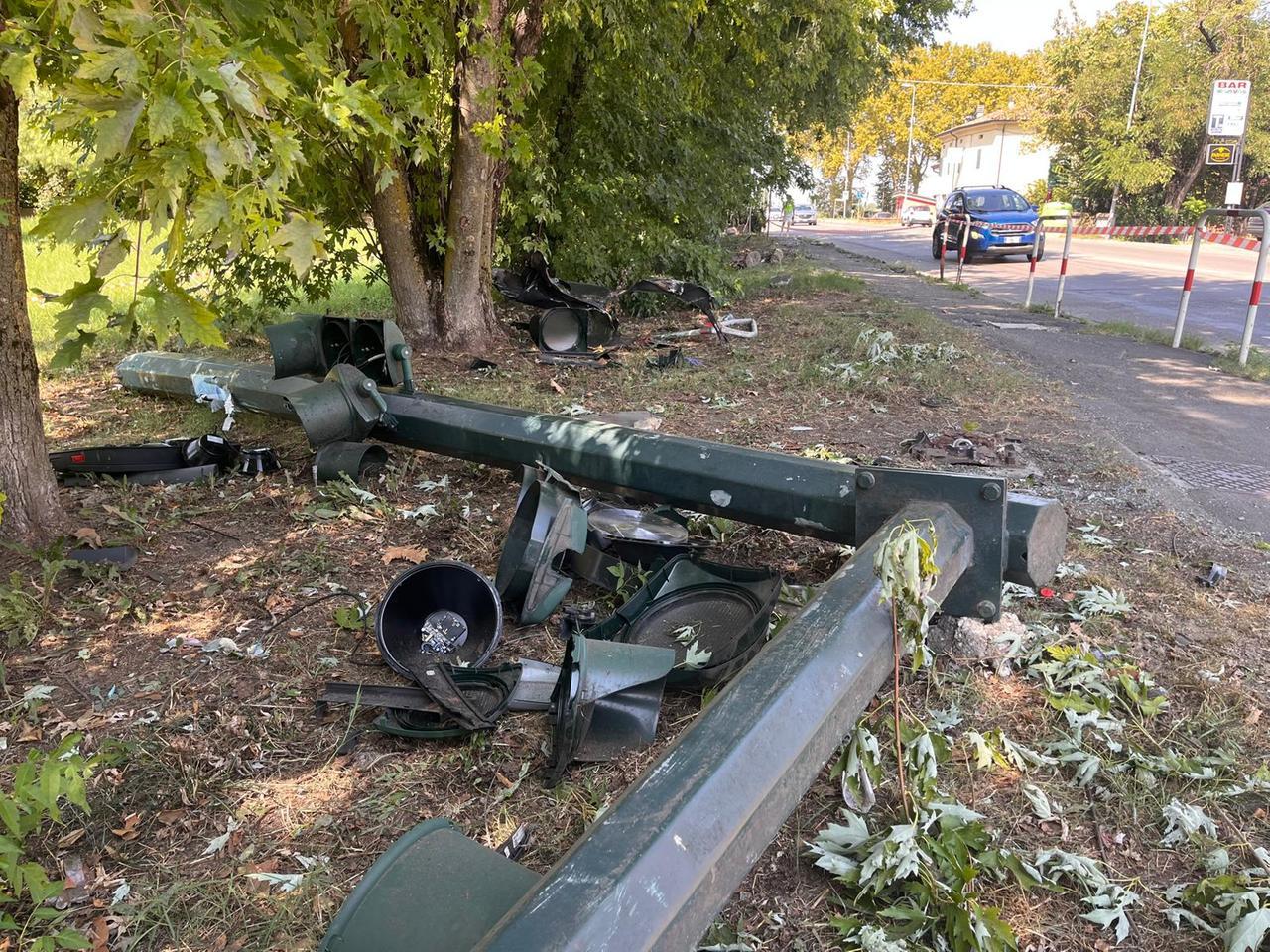 Tragico schianto nel parmense: morto un 22enne di Gattatico