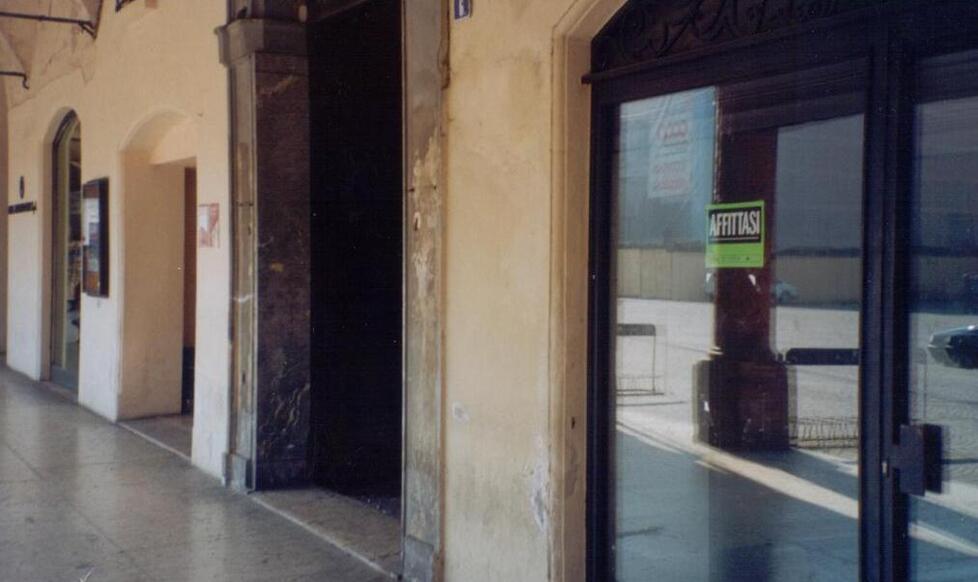 Dopo il bando flop per i negozi, il Comune di Modena raddoppia i fondi