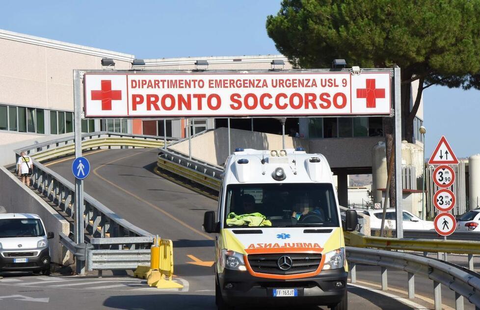 Grosseto, un’altra rissa con coltelli: in tre in ospedale, due sono gravi
