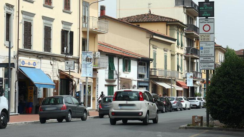 Uno scorcio di corso Roma (foto Nucci/Innocenti)