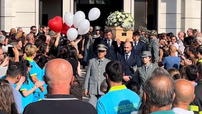 I funerali dell'agente forestale Michele Murenu (foto Mario Rosas)