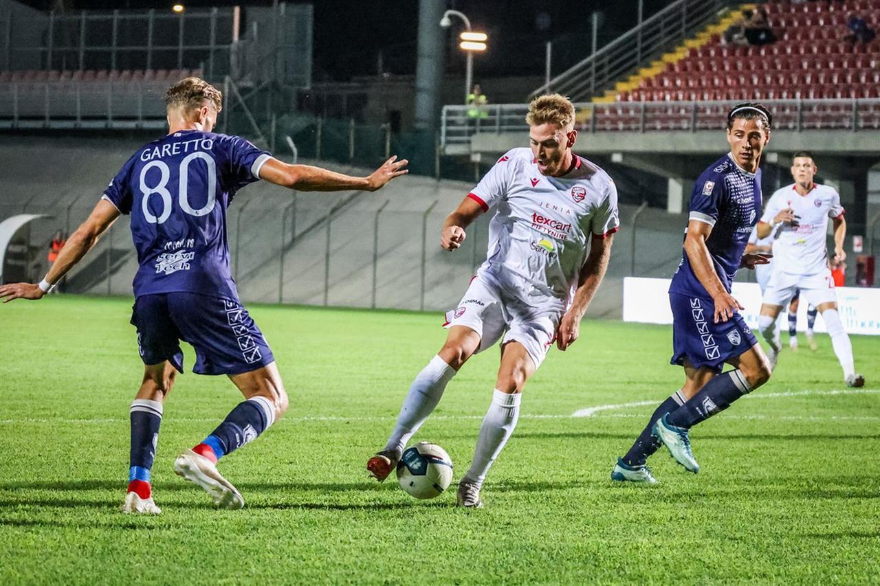 
	Un'azione del match (foto Daniele Lugli)

