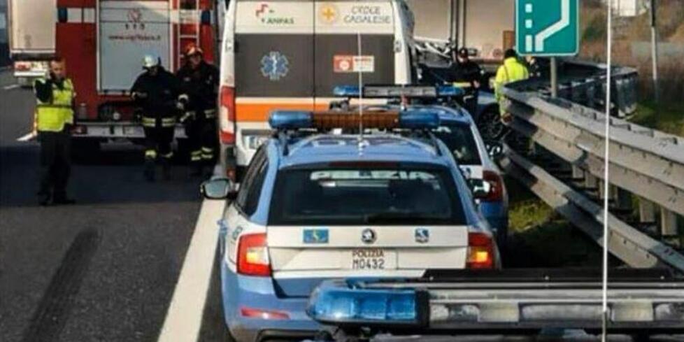 Lucca, scende dall’auto per aiutare una donna e viene travolto: medico risarcito con 600mila euro