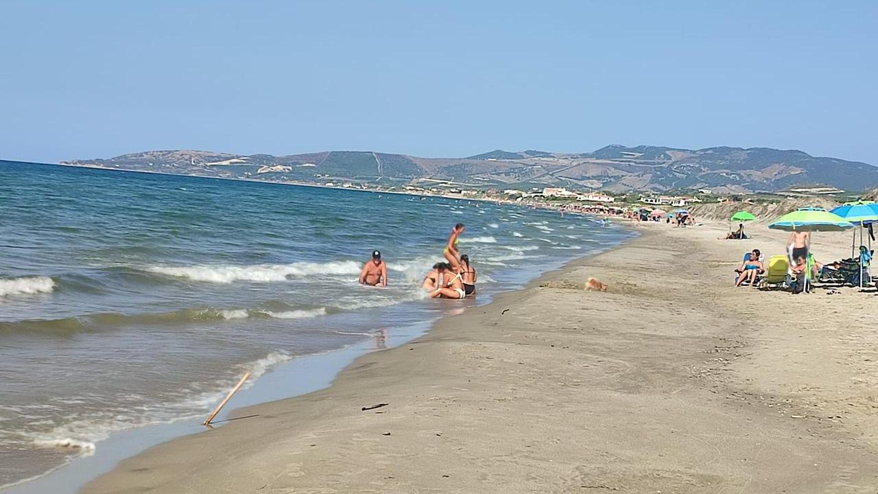 Sorso, revocate le ordinanze: tutto il litorale è balneabile