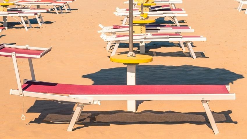 Capalbio, i prezzi folli per un lettino: l’affitto di poche ore e la mancata vigilanza