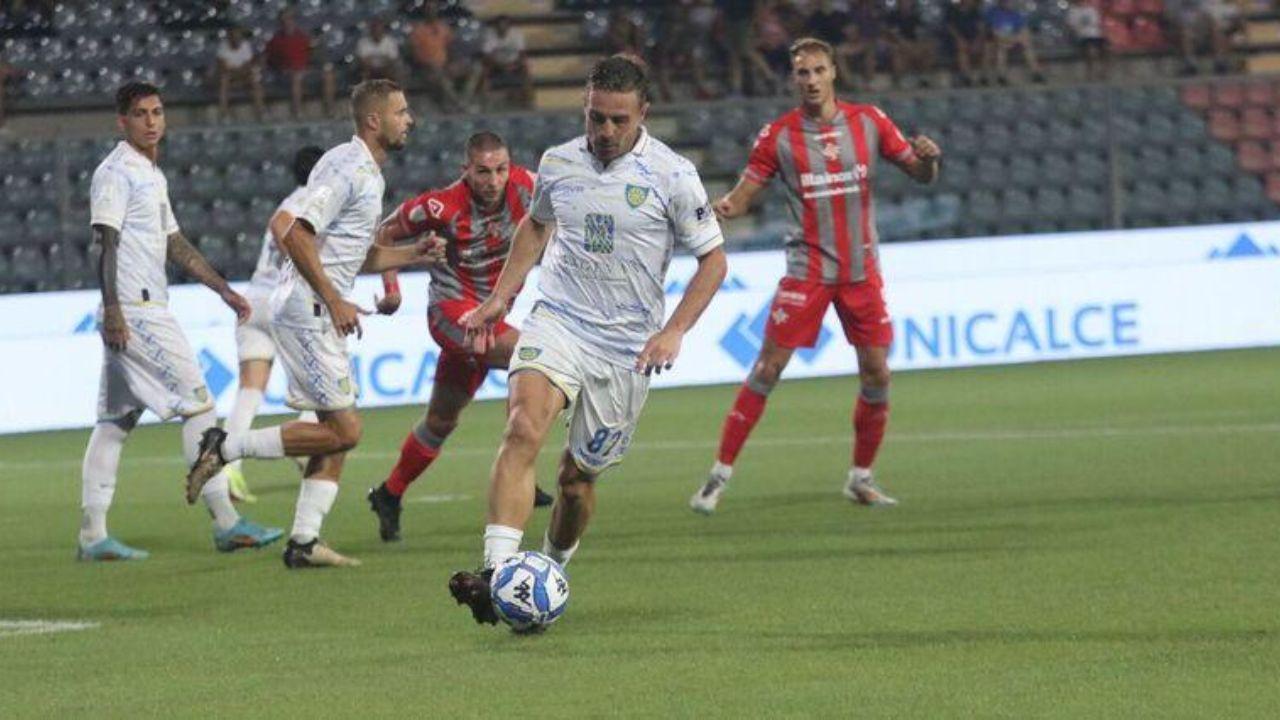 
	La Carrarese durante il match con la Cremonese

