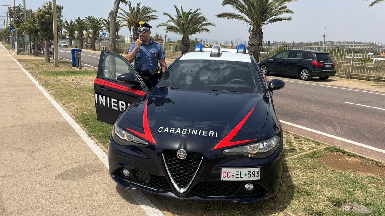 Sinnai, senza assicurazione e con targhe false: 33enne denunciato