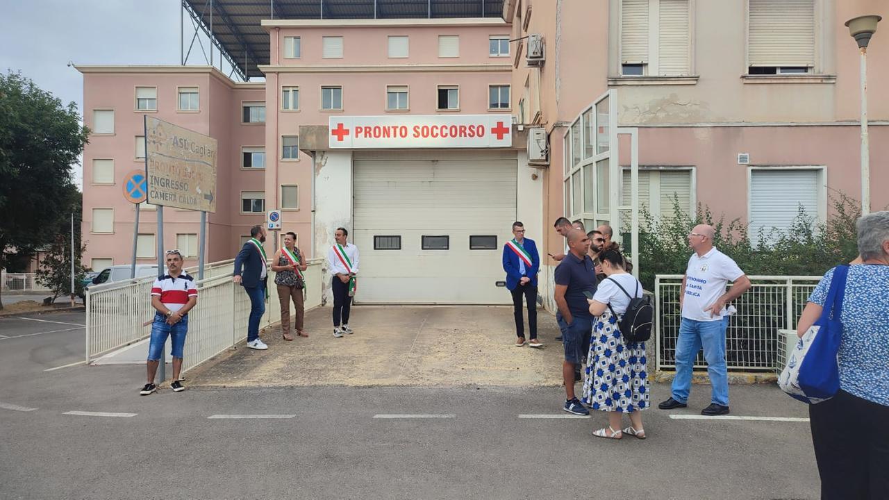 Isili, pronto soccorso chiuso sino al 2 settembre: «Rinvio vergognoso»