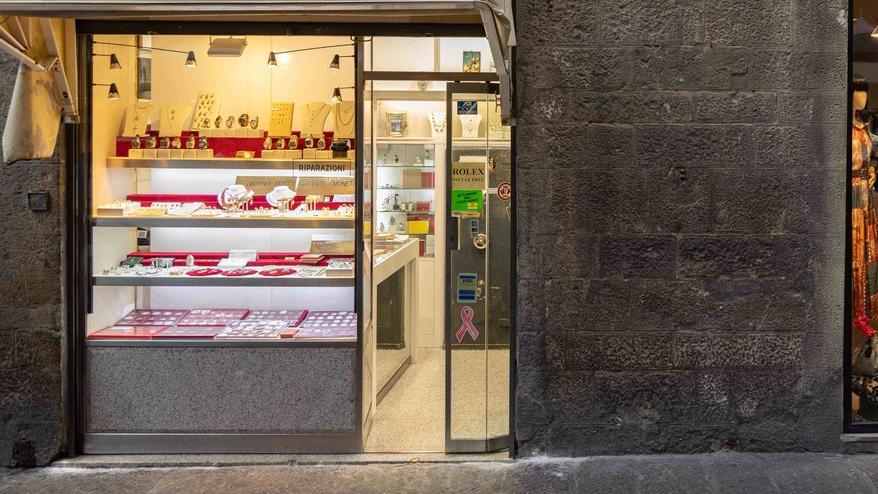 La gioielleria finita nel mirino dei ladri