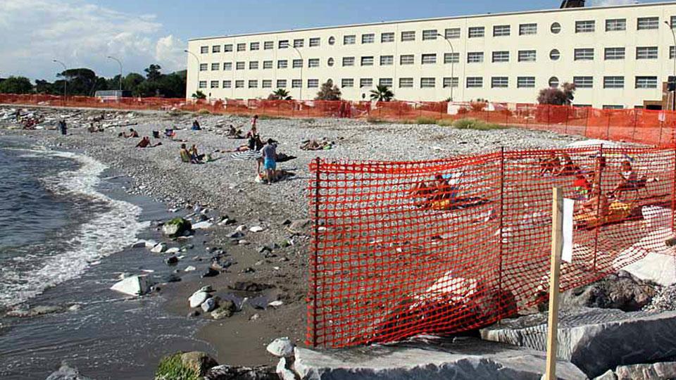 
	La spiaggetta chiusa per amianto citata da Vanity Fair

