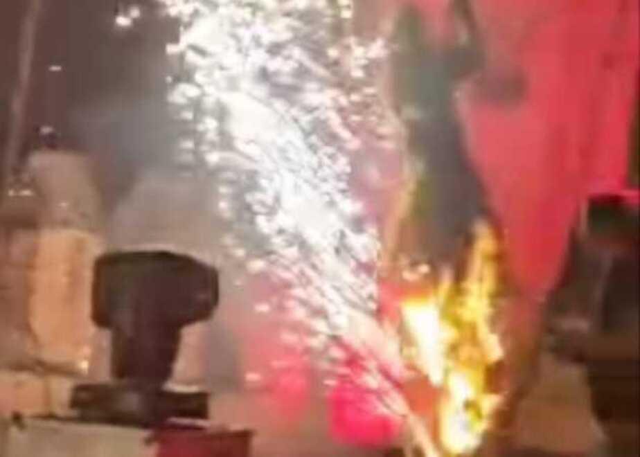 Formigine, saltimbanco prende fuoco durante lo spettacolo e resta ustionato