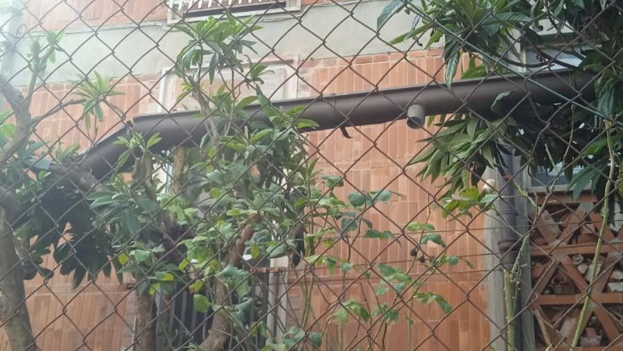 Maltempo a Sassari, a Latte Dolce crolla la grondaia di una palazzina