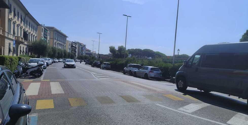 L’attraversamento pedonale rialzato in corrispondenza dell’Accademia