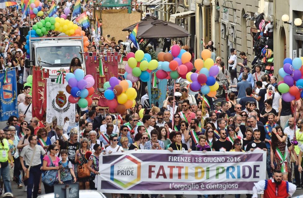 Una delle precedenti edizioni del Toscana Pride (archivio)