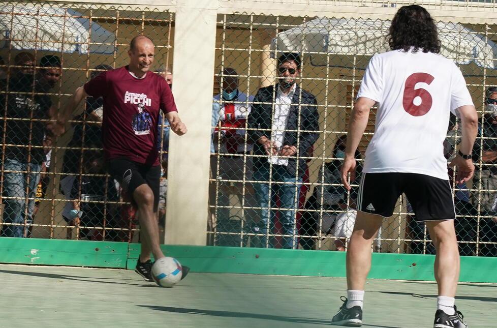 Max Allegri nel gabbione dei Bagni Fiume