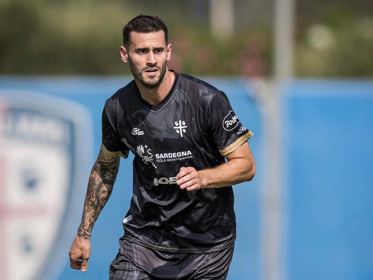 Il Cagliari e Pereiro si lasciano: accordo per la risoluzione del contratto