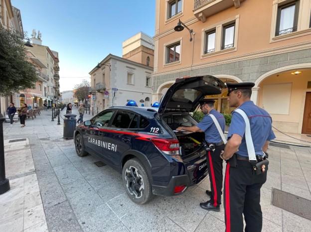 
	Un servizio di controllo dei carabinieri nel centro di Olbia&nbsp;

