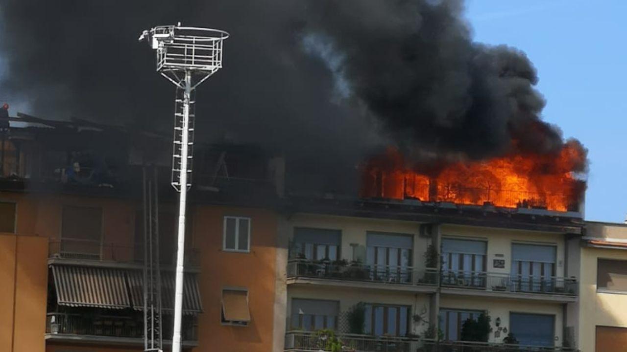 
	L'incendio a Firenze

