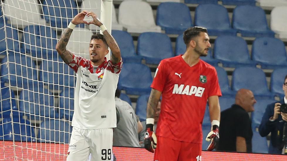 Sassuolo, dura lezione: la Cremonese cala un poker al Mapei Stadium