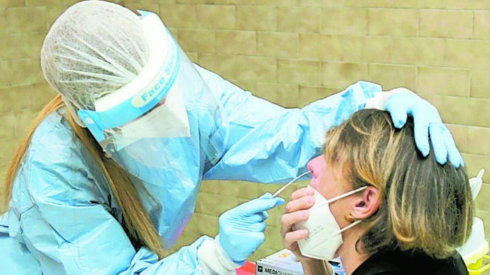 Grosseto, Covid: impennata estiva di casi. «Attenzione ai pazienti fragili»