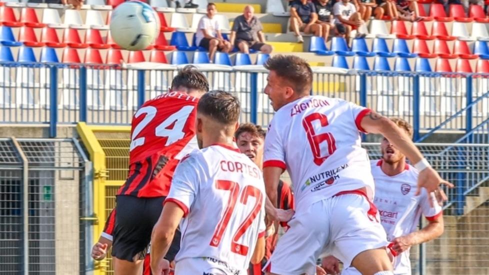 Il gol di Zagnoni <strong>(foto Alessandro Torelli)</strong>