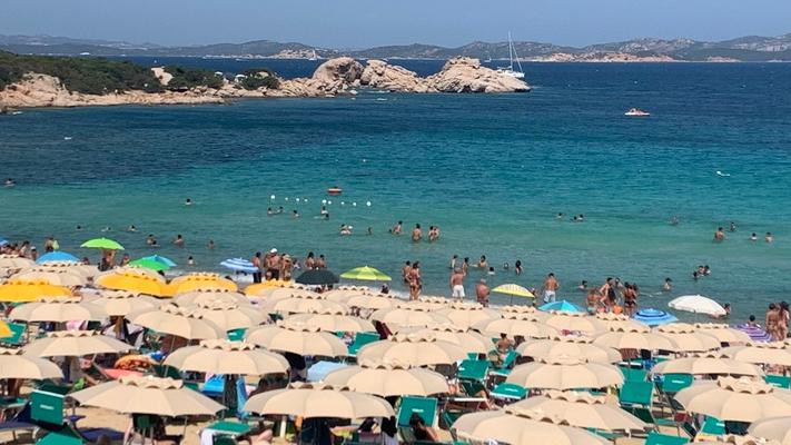 «La qualità premia la Sardegna, la stagione turistica proseguirà fino a ottobre»