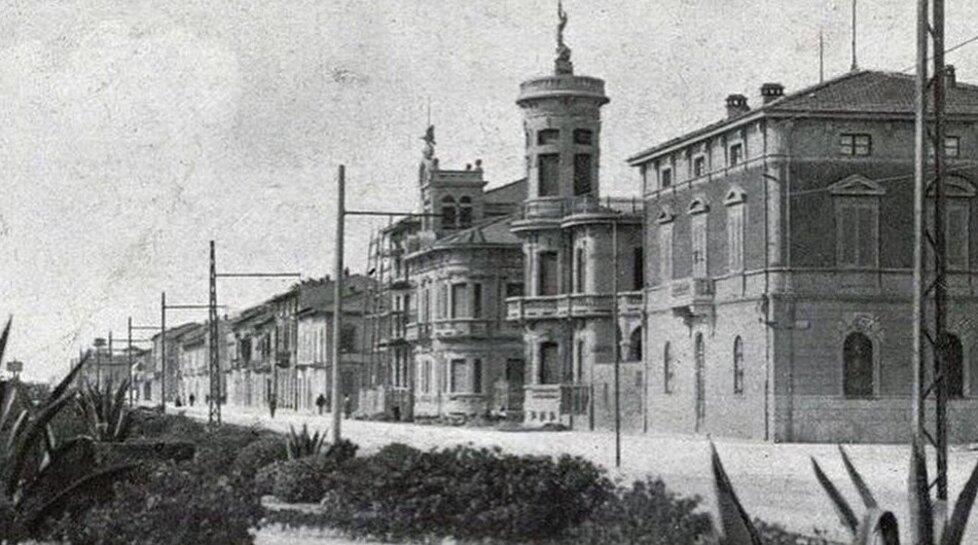 Villa Enedina nel 1930, dove secondo la leggenda volavano i fantasmi