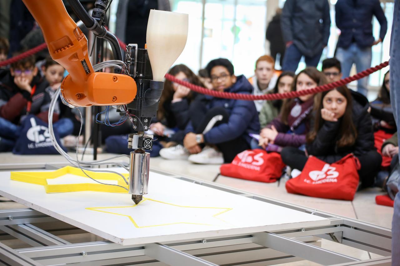 Intelligenza artificiale, il progetto delle scuole Mattarella di Modena all’Unesco