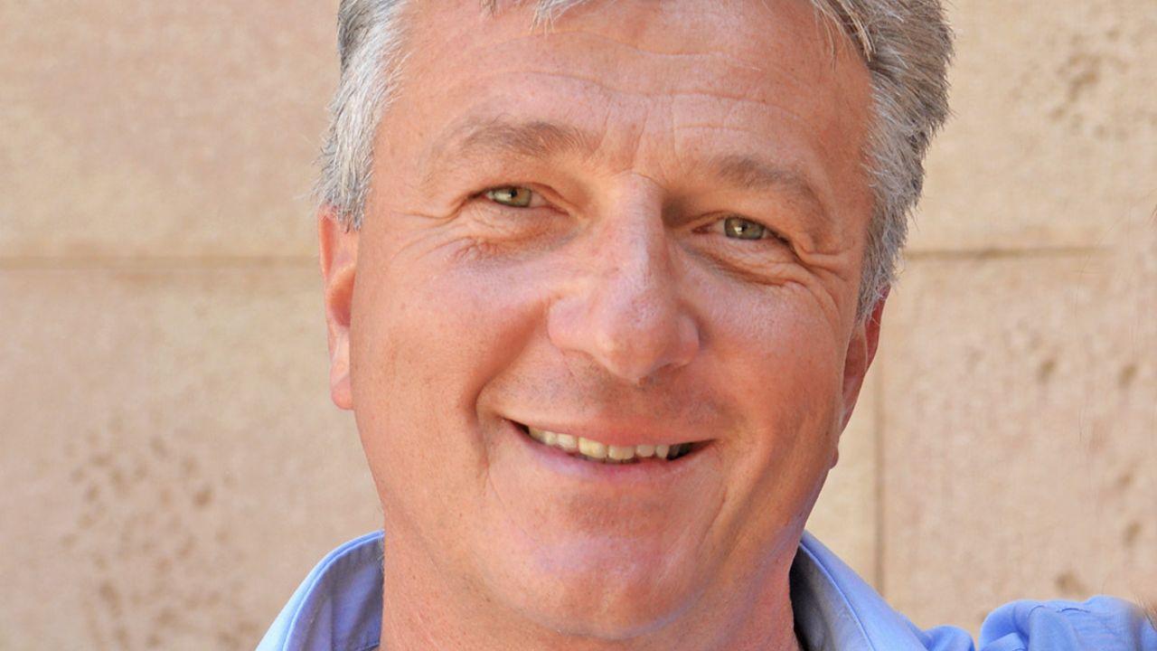 Muore dentista di 60 anni: «Era un gentiluomo vero»