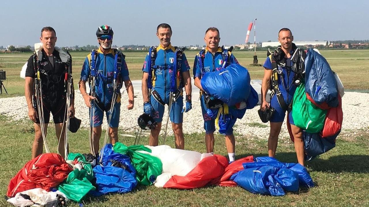 L’avventura della Bluesky ai campionati del mondo di paracadutismo