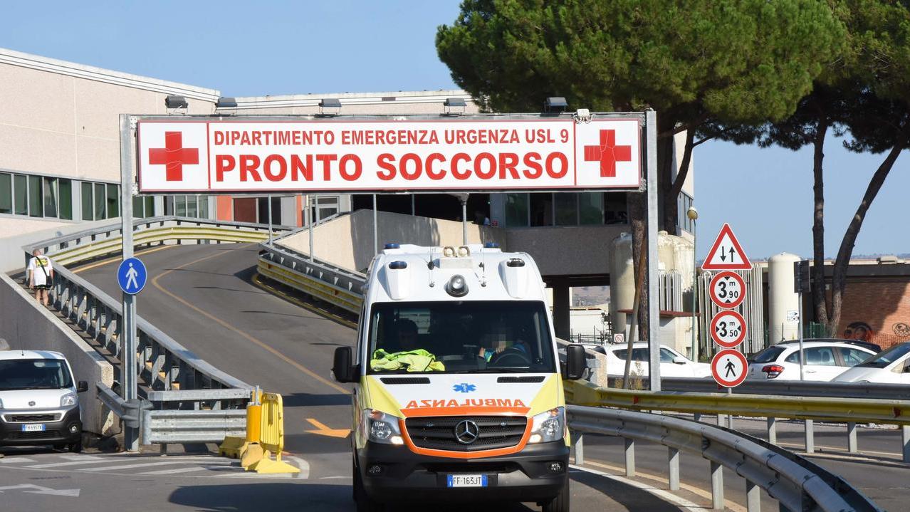 Sanità toscana, i turisti extra UE dovranno pagare cure e ricoveri: ecco le tariffe