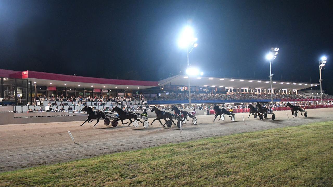 Montecatini, penultima riunione in notturna della stagione all’ippodromo