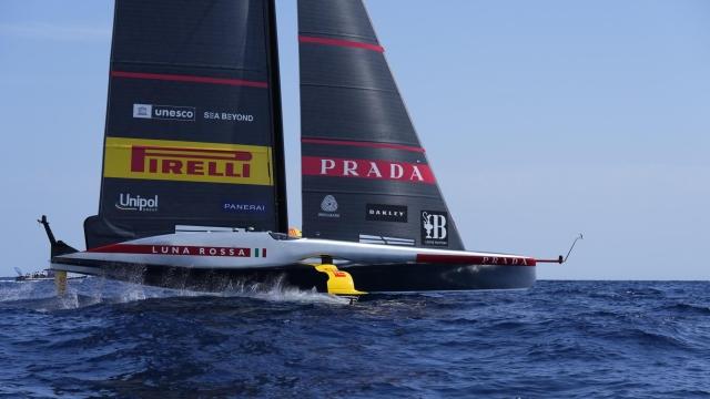 Super Luna Rossa, battuta New Zealand
