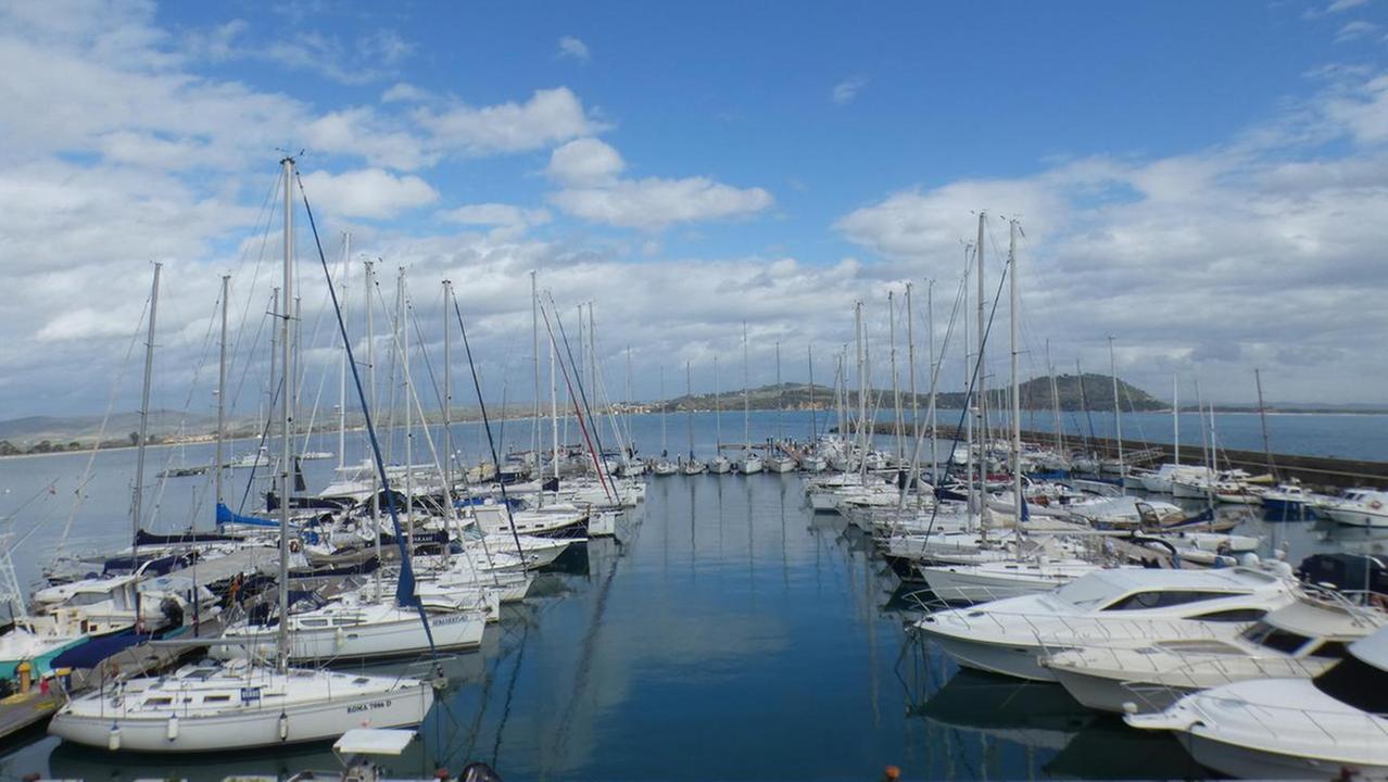 Porto di Talamone (foto Enzo Russo)
